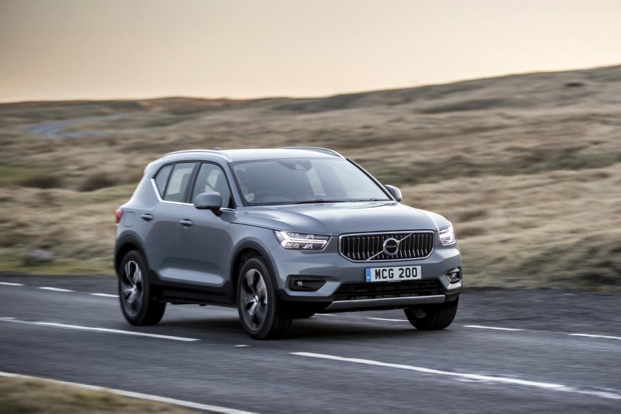  Volvo XC40 T5 Plug-in Hybrid Inscription 2002 года  (UK) (фото 26 из 40)